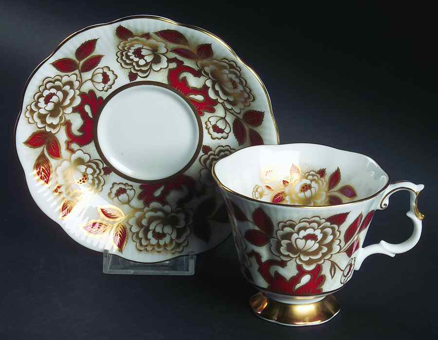 4492 Footed Cup & Saucer Set by Royal Albert-1