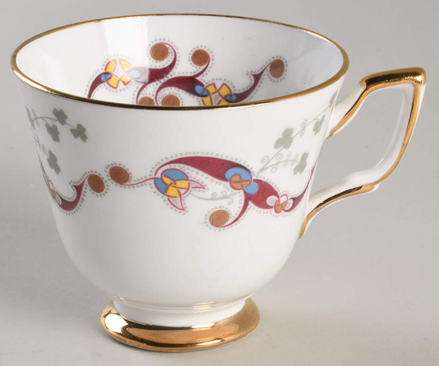 Clonmacnoise Footed Cup by Royal Tara-1
