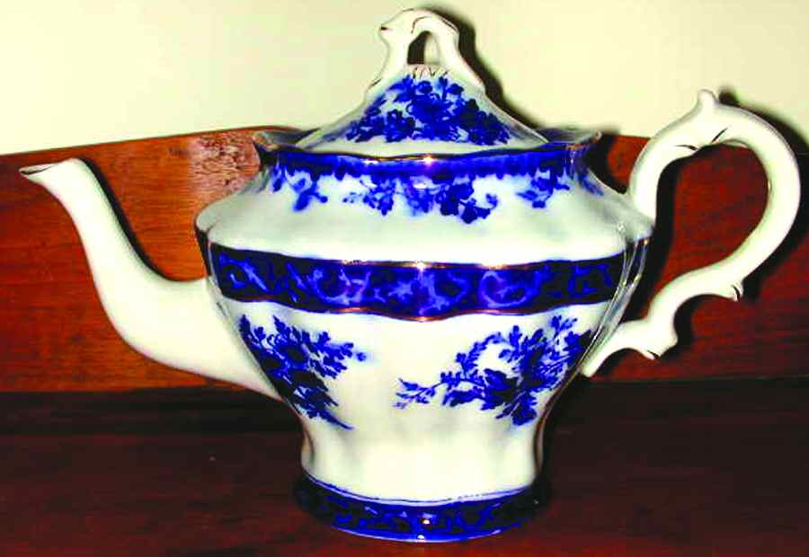 Victor Teapot & Lid by T Rathbone & Co-1