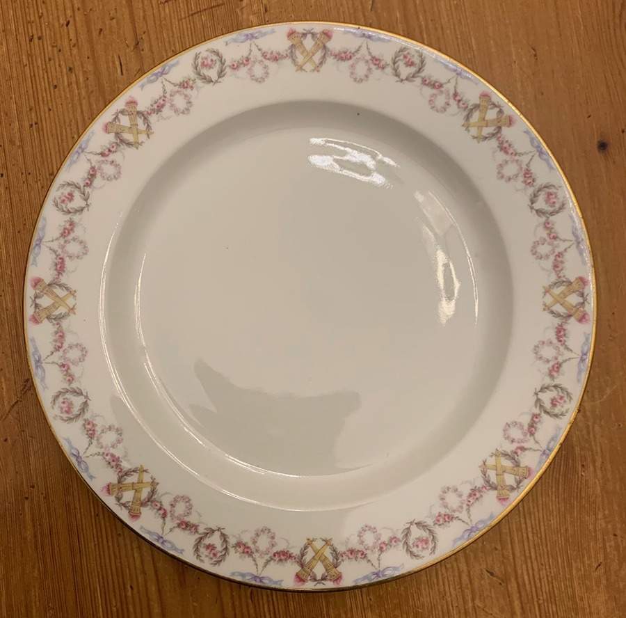 RDN159 Dinner Plate by M Redon-1