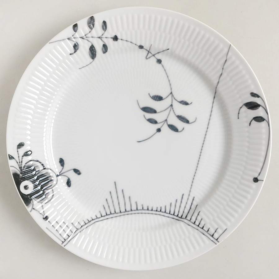Mega Black Dinner Plate by Royal Copenhagen-1