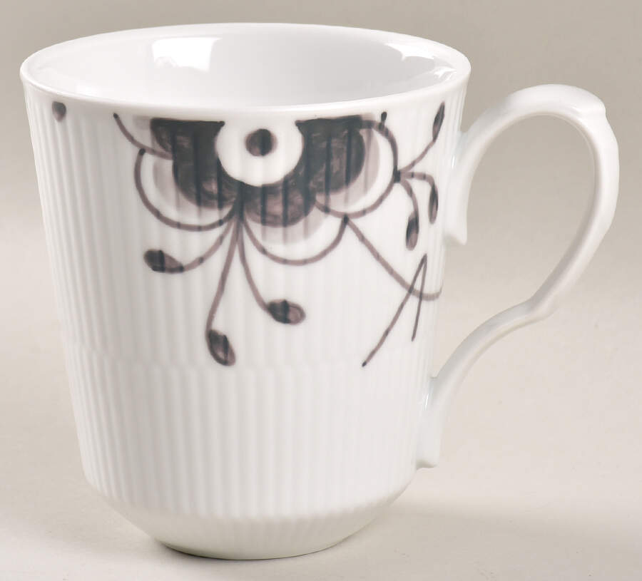 Mega Black Mug by Royal Copenhagen-1