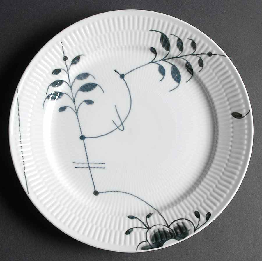 Mega Black Dinner Plate by Royal Copenhagen-1