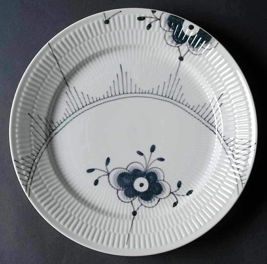 Mega Black Dinner Plate by Royal Copenhagen-1