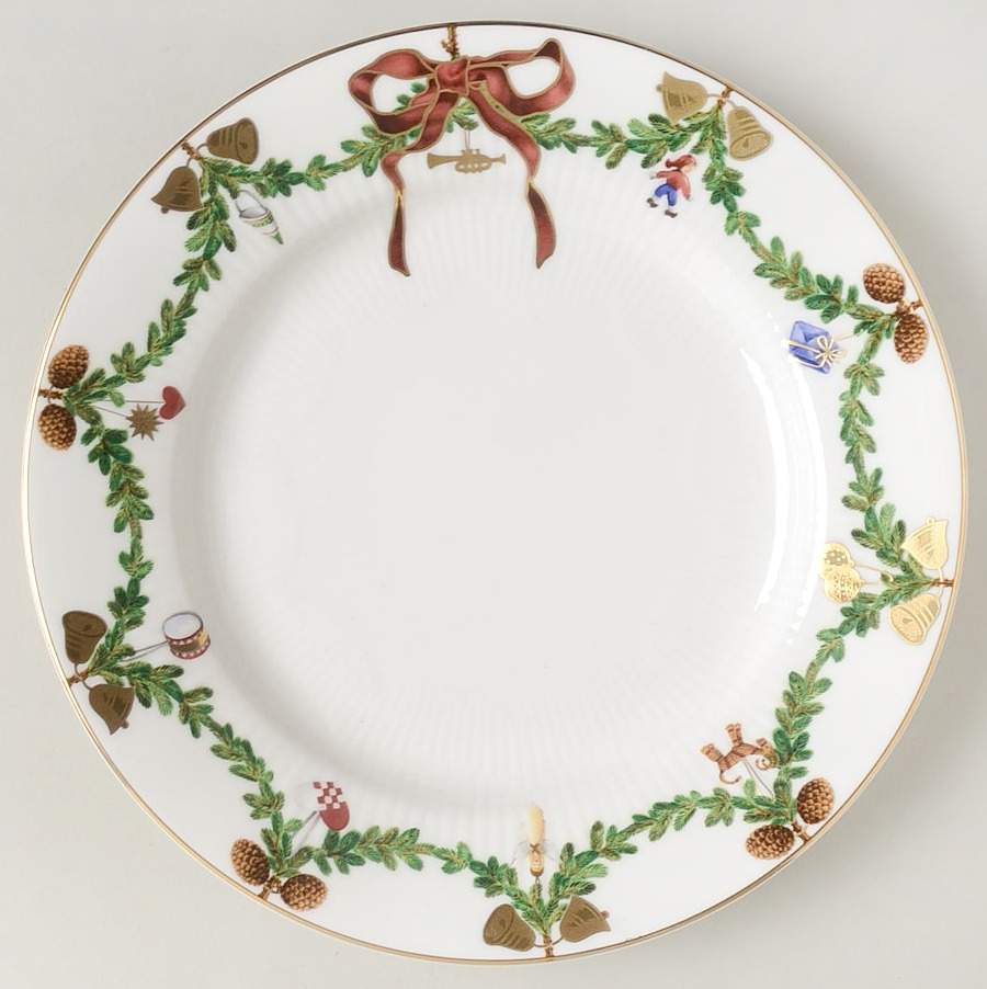 Star Fluted Salad Plate by Royal Copenhagen-1