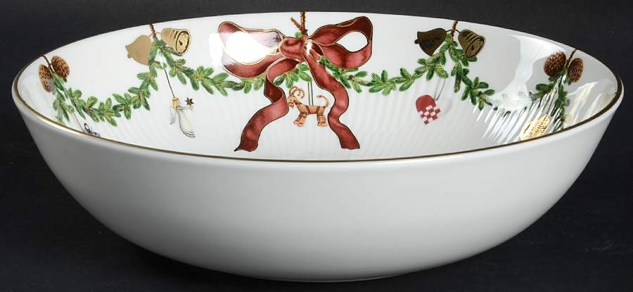 Star Fluted 9" Round Serving Bowl by Royal Copenhagen-1