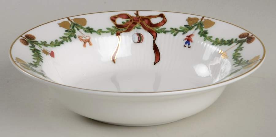 Star Fluted Rim Soup Bowl by Royal Copenhagen-1
