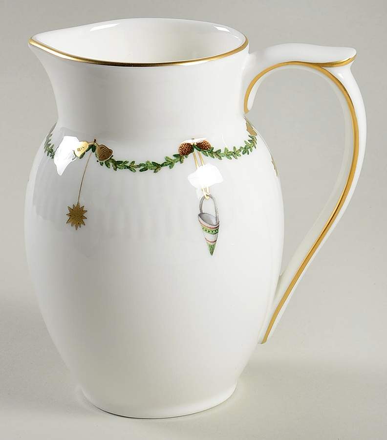 Star Fluted Creamer by Royal Copenhagen-1