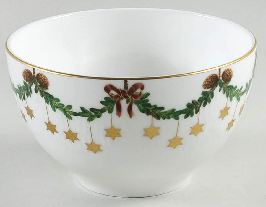 Star Fluted Bon Bon by Royal Copenhagen-1