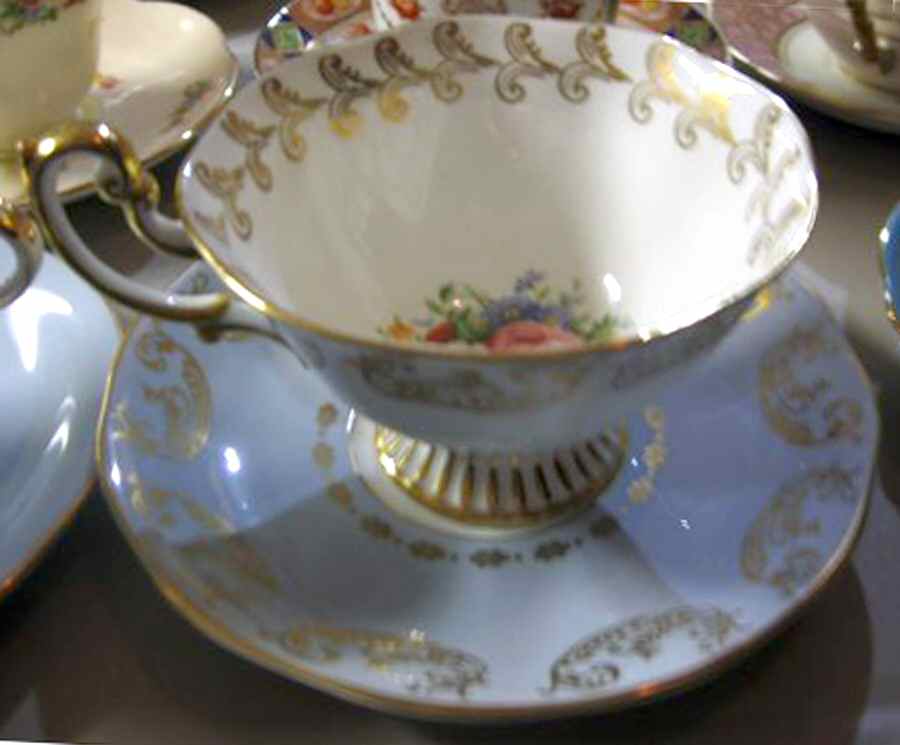 2928 Footed Cup & Saucer Set by Royal Albert-1
