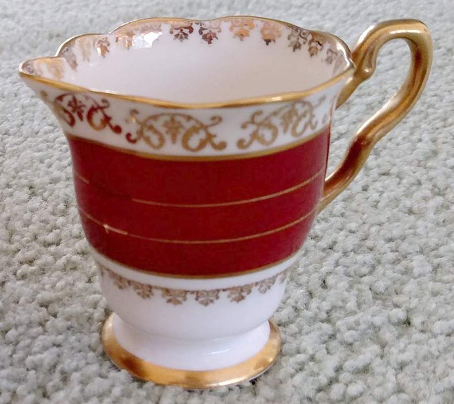 RST141 Creamer by Royal Stafford-1