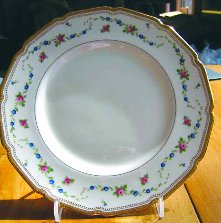 Ra7463 Dinner Plate by Royal Doulton-1