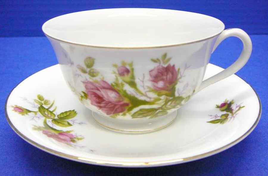 RBT5 Footed Cup & Saucer Set by Roberts-1