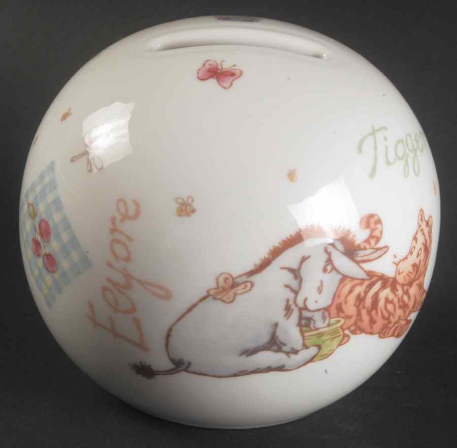 Winnie the Pooh Collection (Disney, Porcelain) Money Ball by Royal Doulton-1