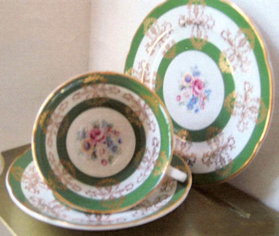 RGR22 (Green Bands) Bread & Butter Plate by Royal Grafton-1