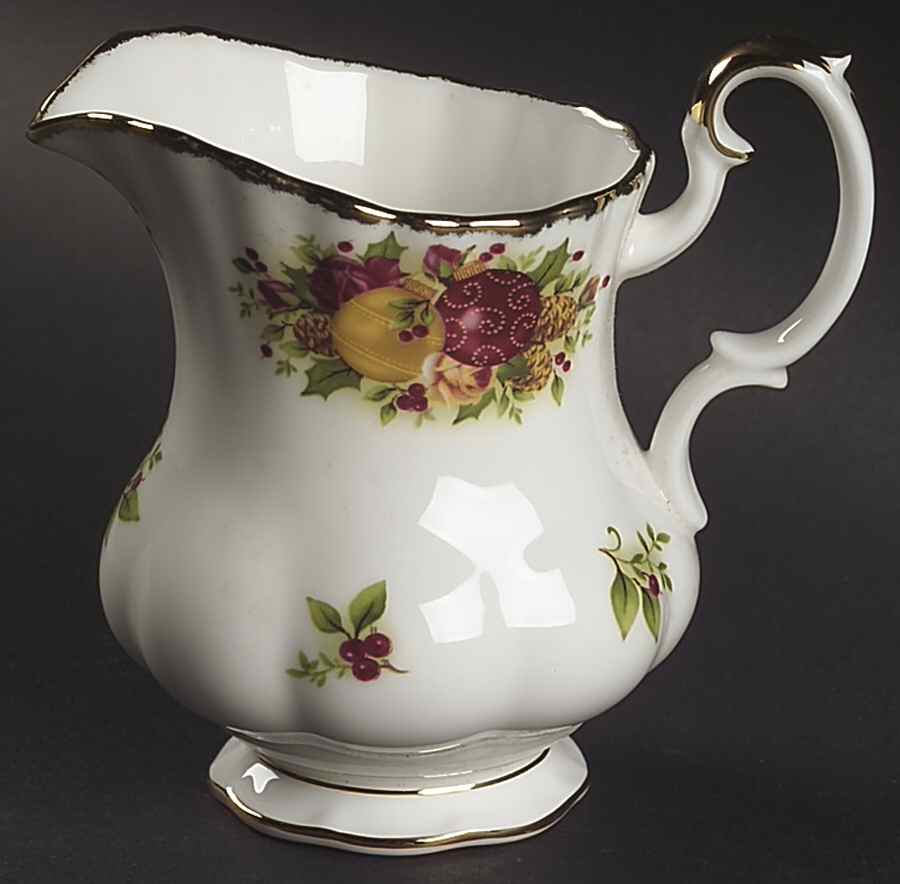 Old Country Roses Holiday (2006) Creamer by Royal Albert-1