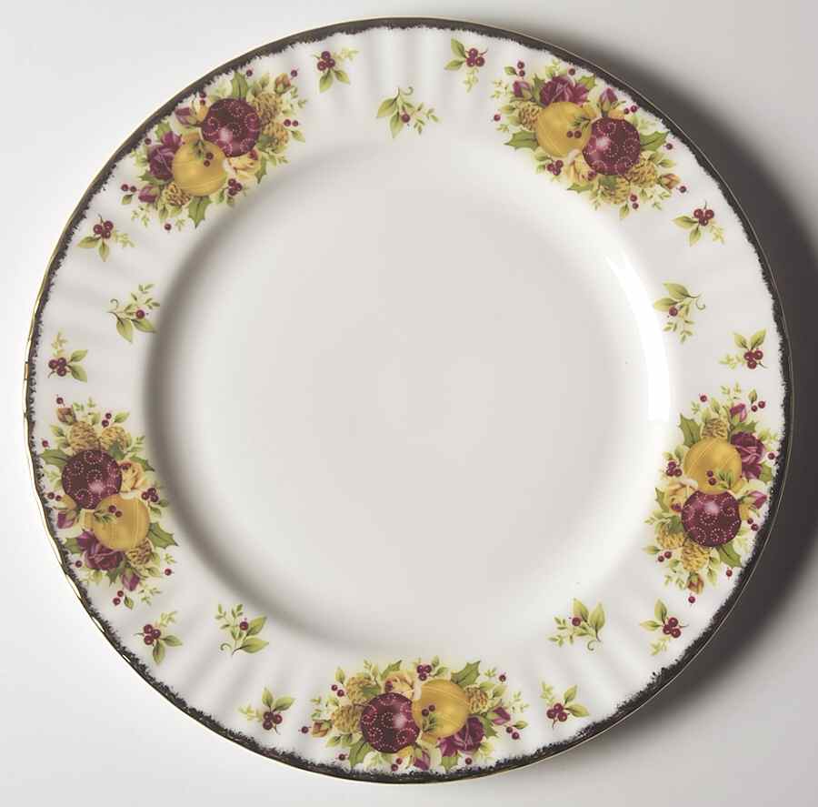 Old Country Roses Holiday (2006) Dinner Plate by Royal Albert-1
