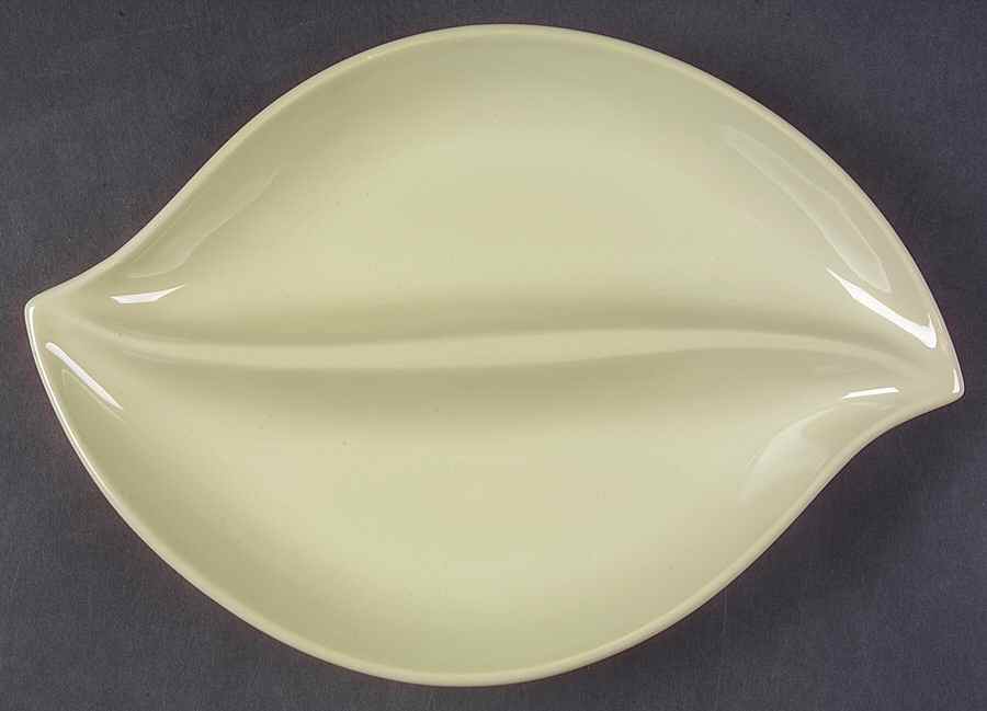 Bay Leaves Light Green Oval Divided Server by Royal Doulton-1