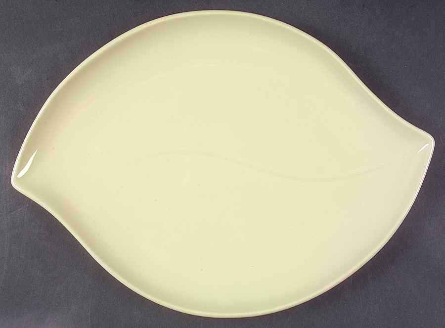 Bay Leaves Light Green 14" Oval Serving Platter by Royal Doulton-1