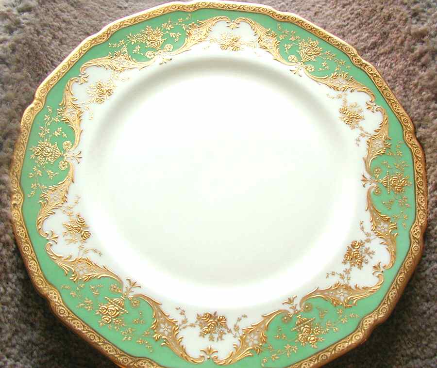 E5228 Dinner Plate by Royal Doulton-1