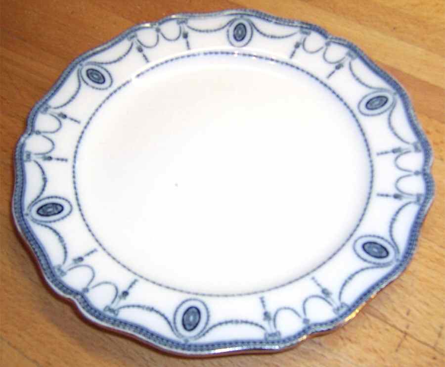 Countess Dinner Plate by Royal Doulton-1