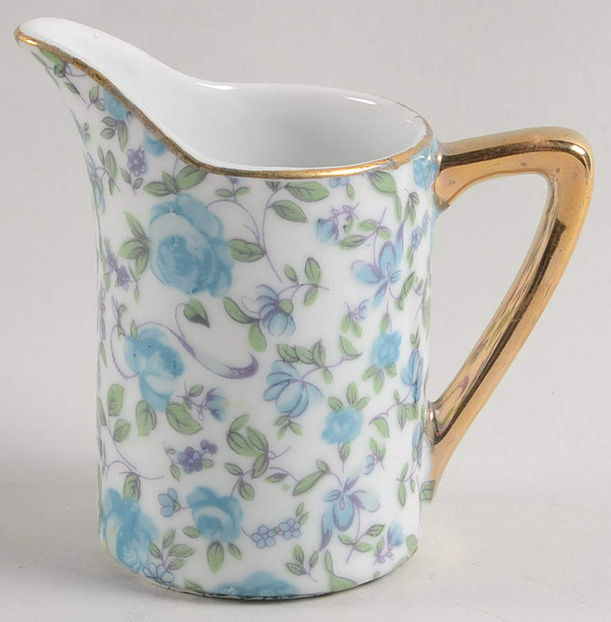 Devon Rose Creamer by Royal Crown (Japan)-1