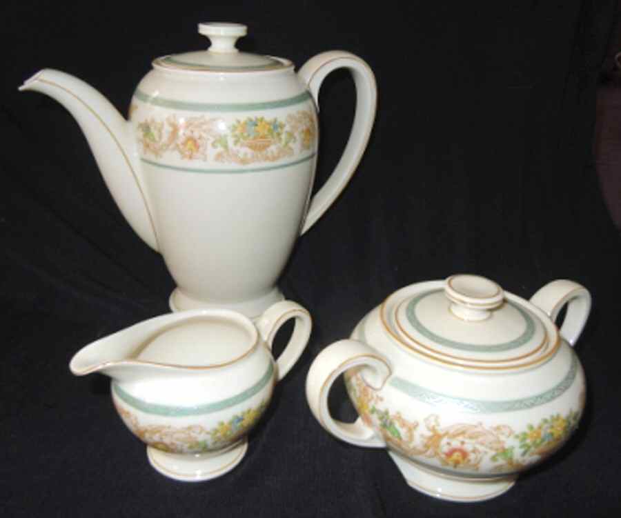 R1789 Coffee Pot & Lid by Rosenthal - Continental-1