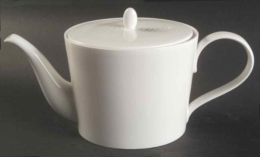 Gordon Ramsay White (Bone, No Trim) Teapot & Lid by Royal Doulton-1