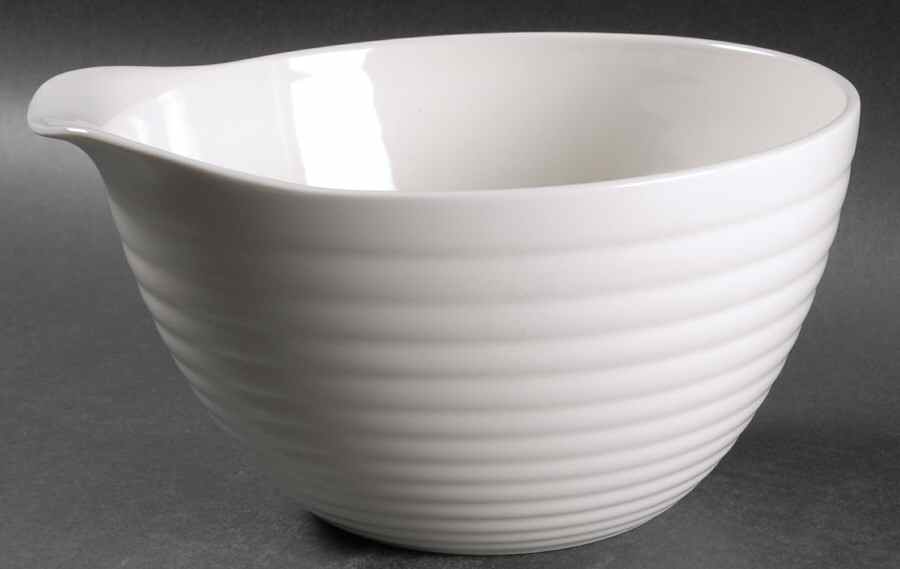 Maze White (Porcelain) 9" Mixing Bowl by Royal Doulton-1