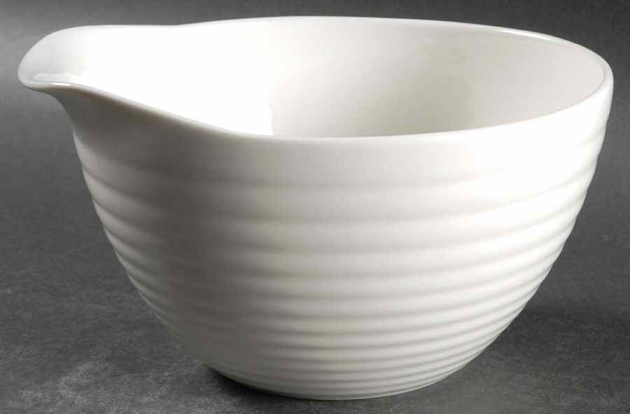Maze White (Porcelain) 7" Mixing Bowl by Royal Doulton-1