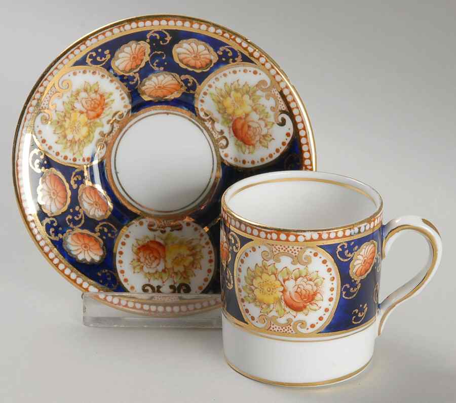 6471 (Smooth) Flat Demitasse Cup & Saucer Set by Royal Albert-1