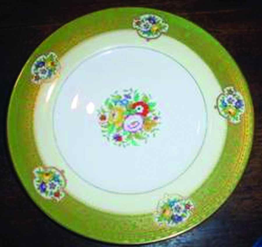 6939 Dinner Plate by Royal Cauldon-1