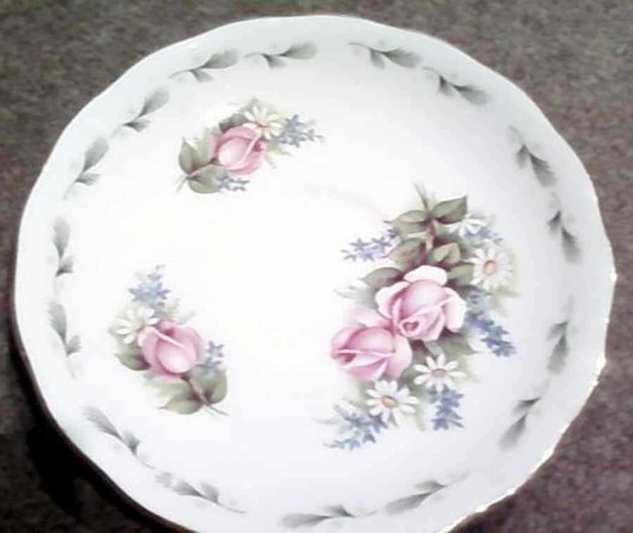 RVA66 Saucer by Royal Vale-1