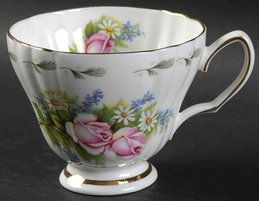 RVA66 Footed Cup by Royal Vale-1