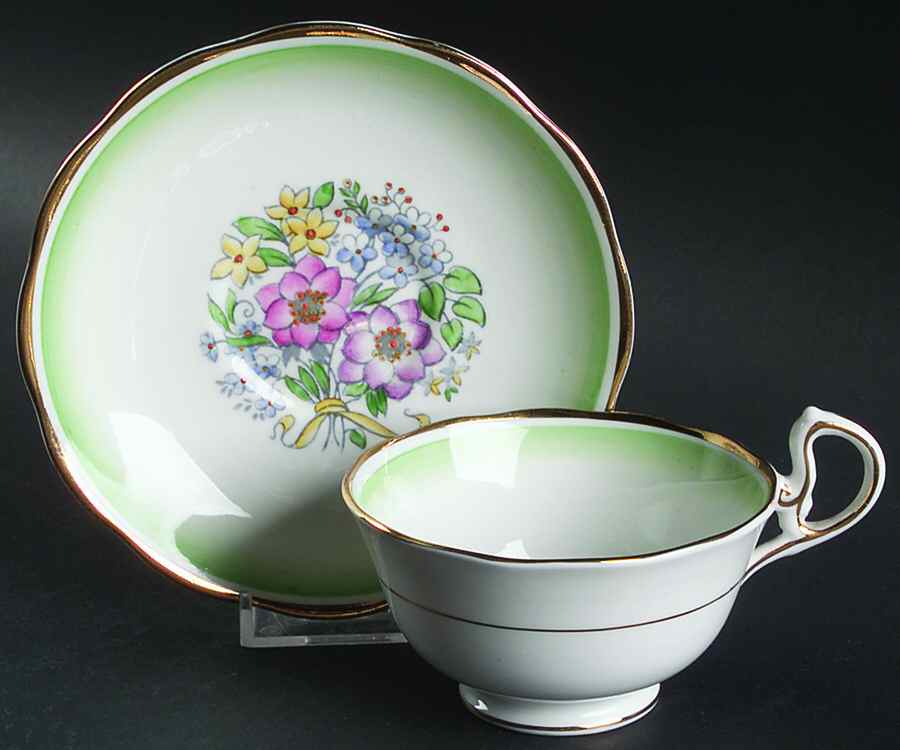 1581 Footed Cup & Saucer Set by Royal Albert-1