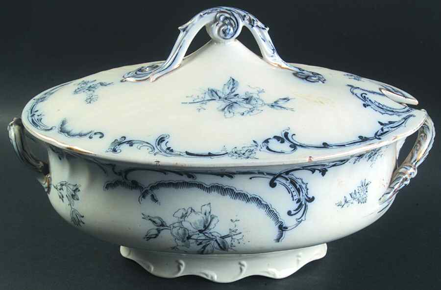 Rococo Oval Covered Vegetable by Royal Doulton-1
