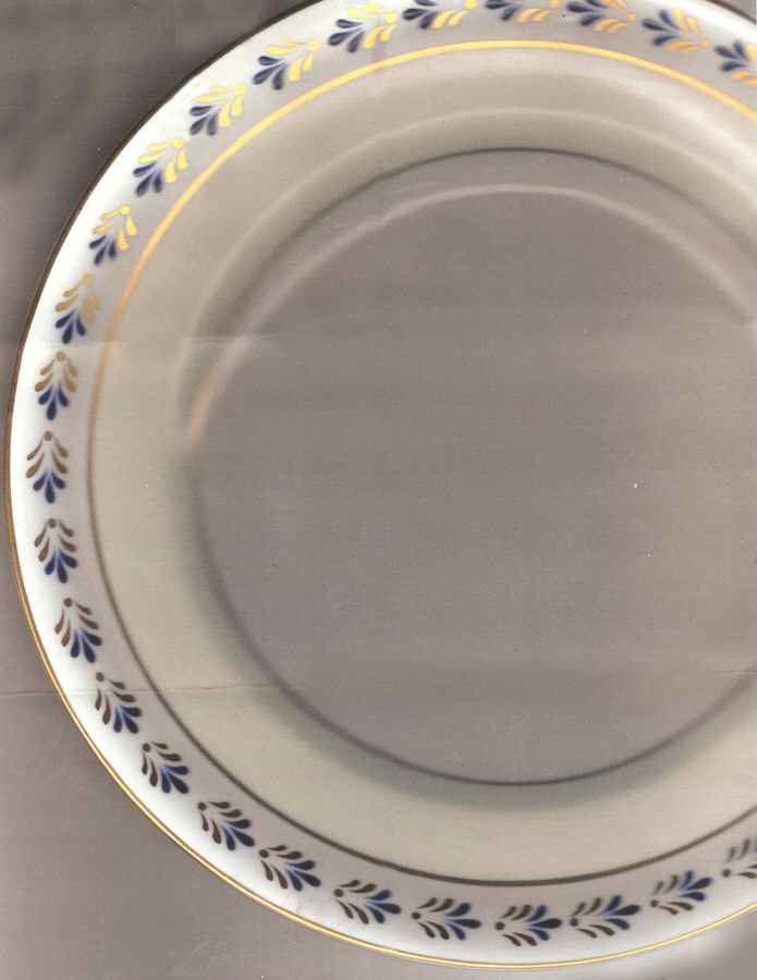 RCD115 Dinner Plate by Royal Crown Derby-1