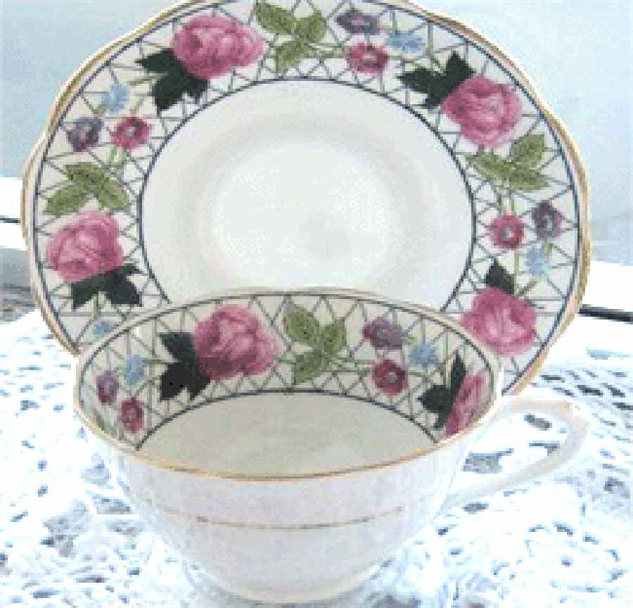 ROA207 Footed Cup & Saucer Set by Royal Albert-1