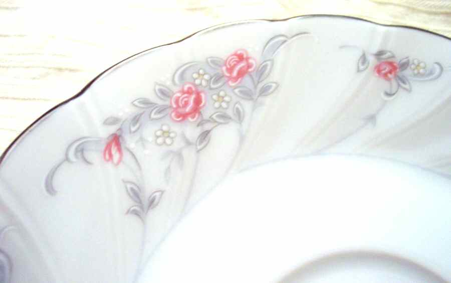 Rosedale Saucer by Ranmaru-1
