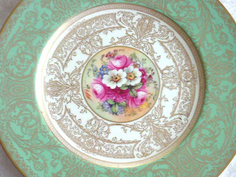 C2437 Dinner Plate by Royal Worcester-1
