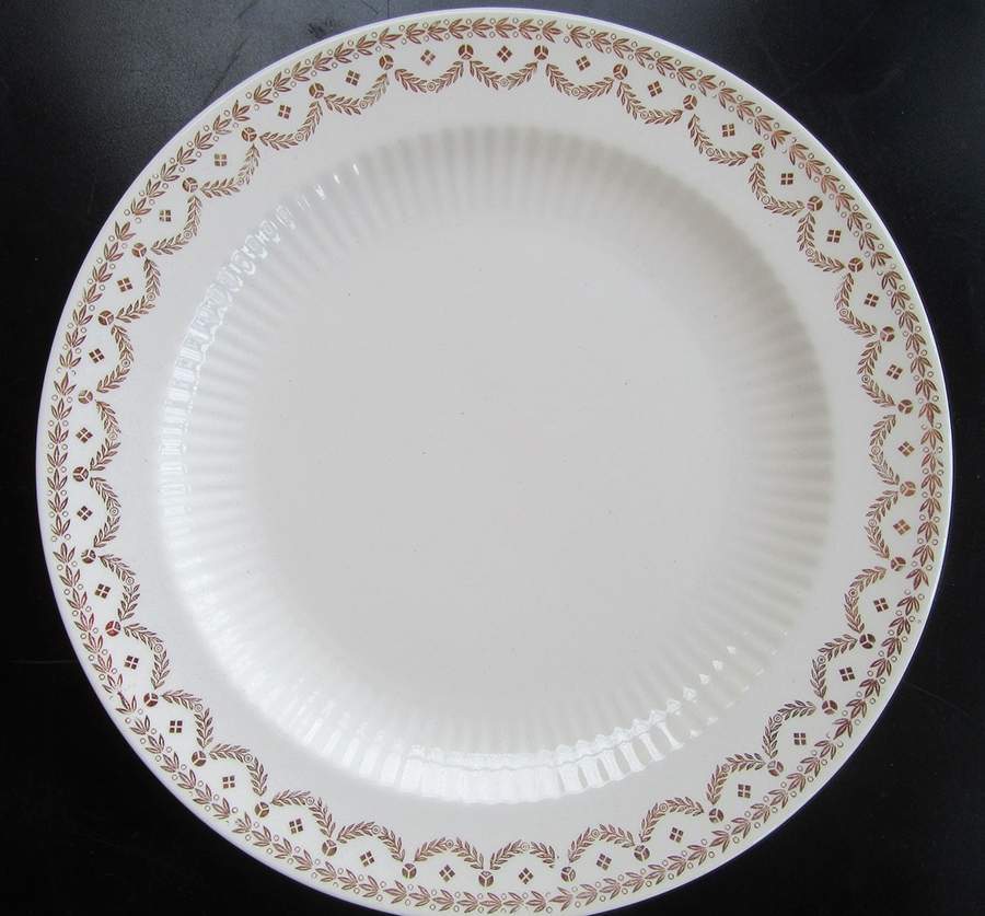 Glorine Dinner Plate by Royal (USA)-1