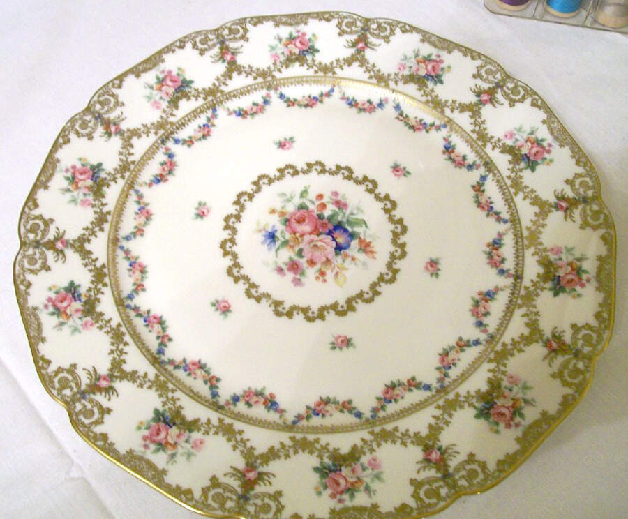 628 Dinner Plate by Royal Ivory (Czech, Germany)-1