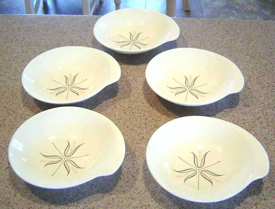 RYL267 Lugged Fruit/Dessert (Sauce) Bowl by Royal (USA)-1