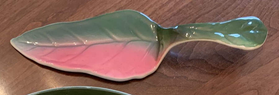 Leaf Ware Solid Ceramic Pie/Cake Server by Royal Winton-1
