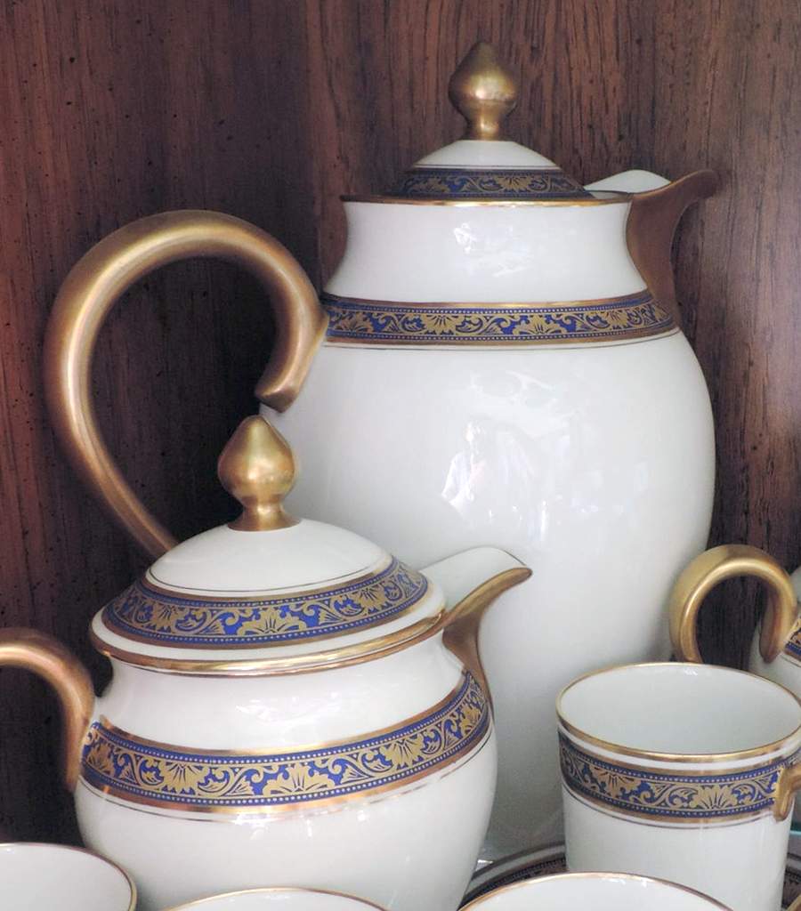 RYD68 Coffee Pot & Lid by Raynaud-1