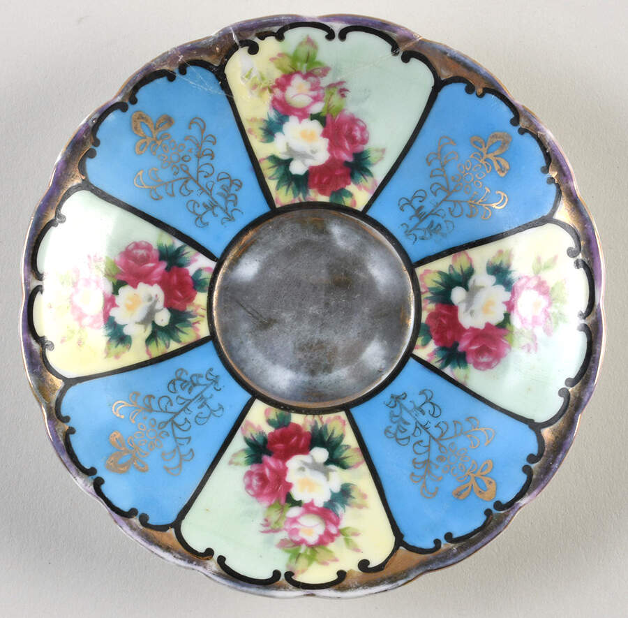 RSY31 Saucer by Royal Sealy-1