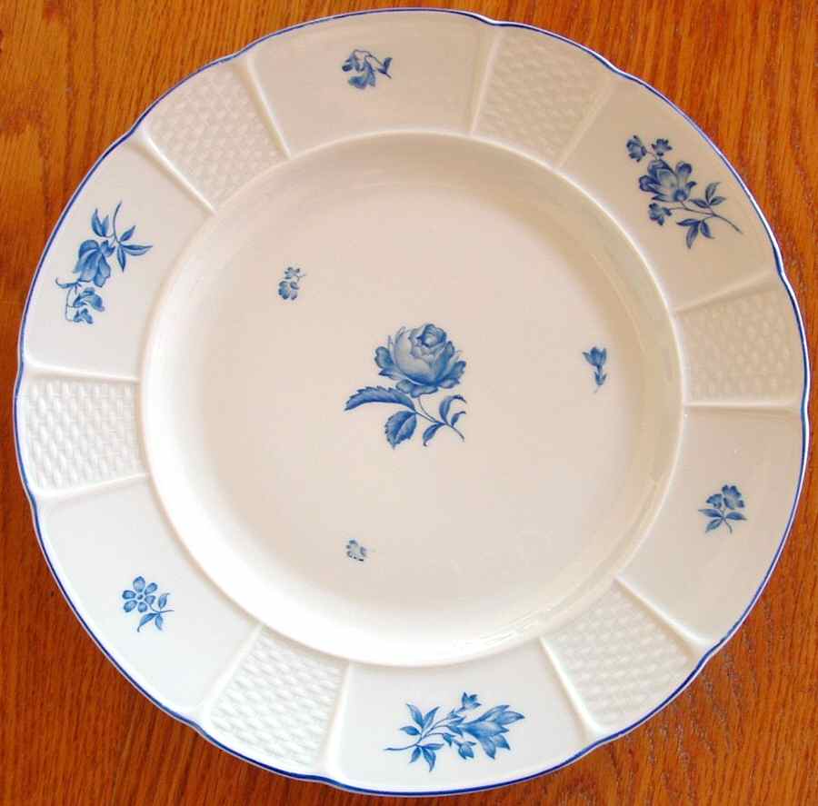 R1839 Dinner Plate by Rosenthal - Continental-1