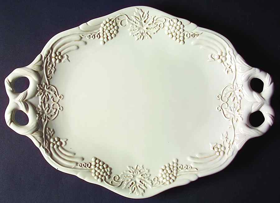 Vineyard Collection 15" Oval Serving Platter by Roscher & Co-1