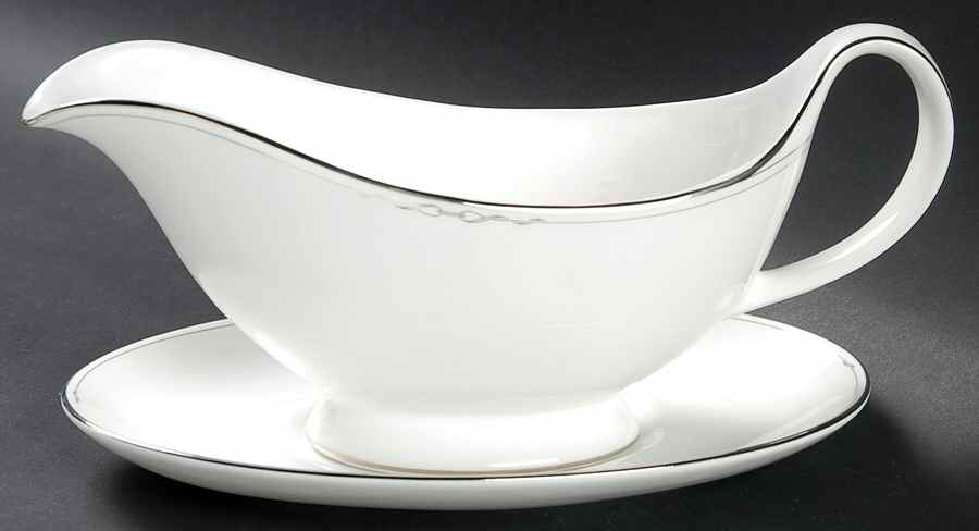 Everlasting Gravy Boat & Underplate by Royal Doulton-1