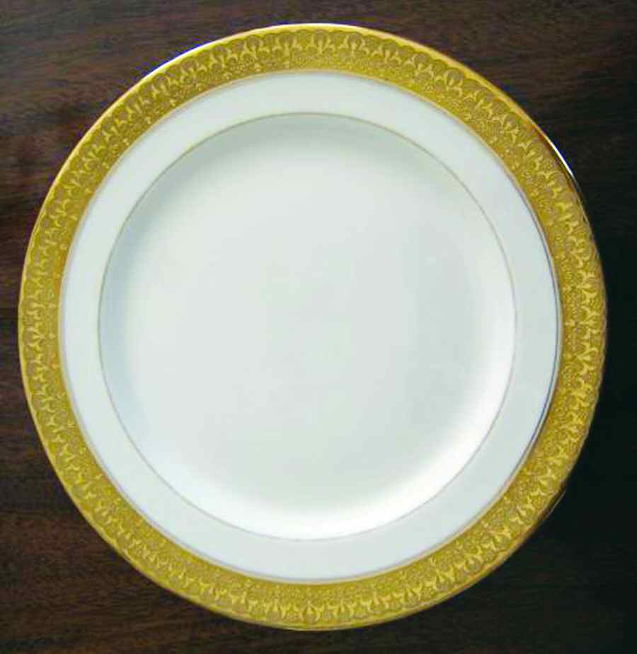 H2581 Dinner Plate by Royal Doulton-1